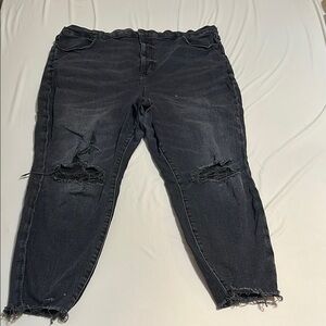Distressed Black Women's Jeans American Eagle 24 short plus size